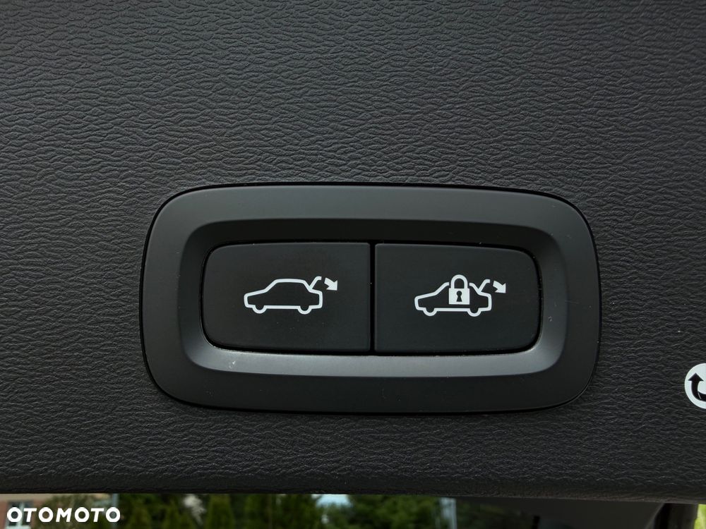 Volvo XC 40 - 21