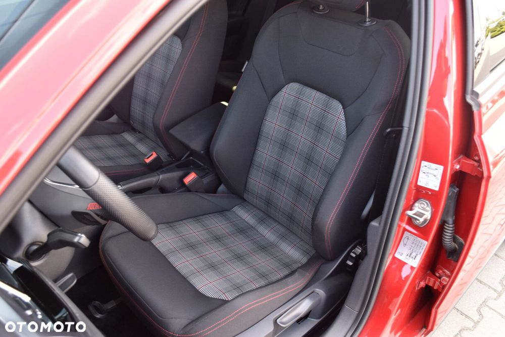 Volkswagen Polo - 29