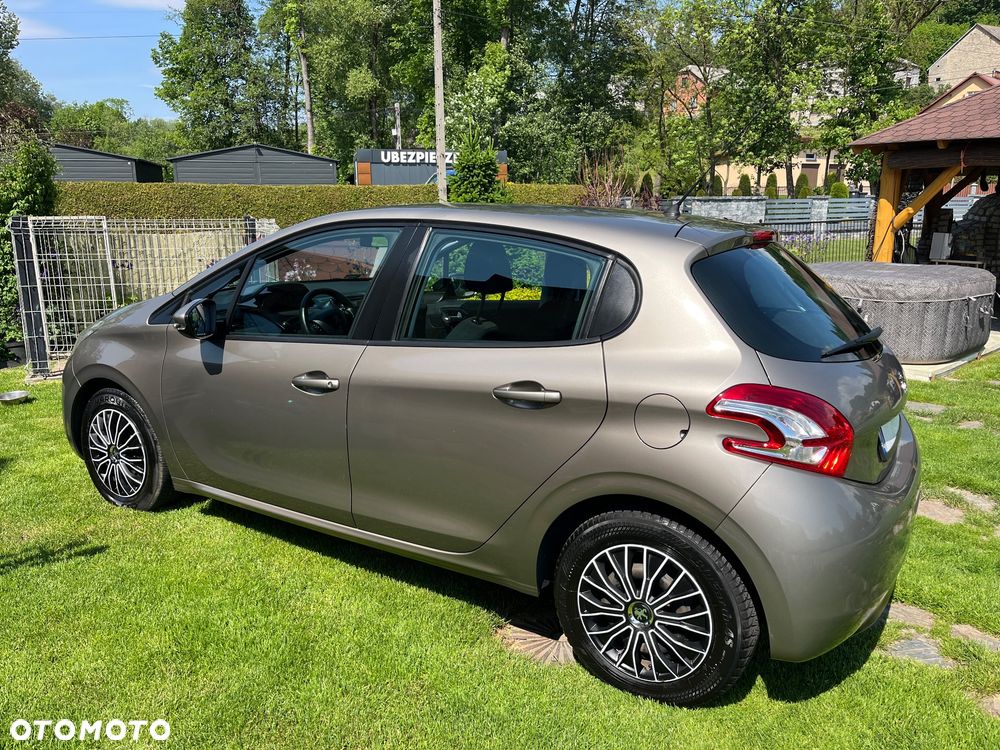 Peugeot 208 1.2 PureTech Style - 3