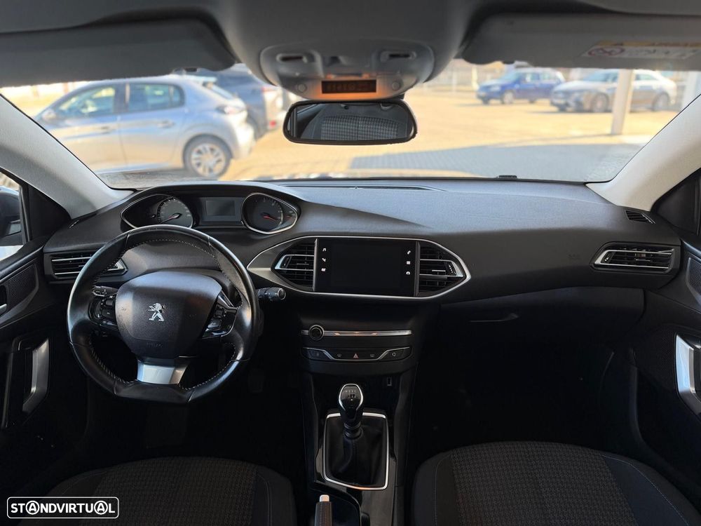 Peugeot 308 SW 1.5 BlueHDi Style - 24