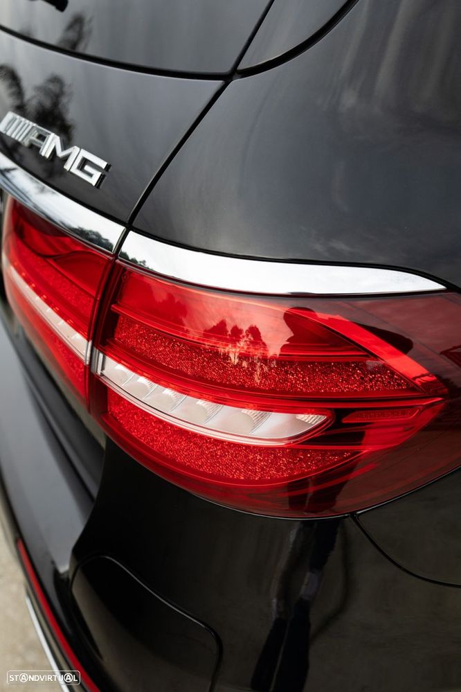 Mercedes-Benz E 300 de AMG Line - 51