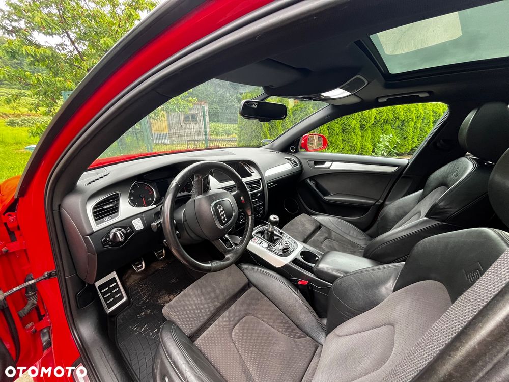 Audi A4 Avant 2.0 TDI DPF quattro S line Sportpaket (plus) - 5