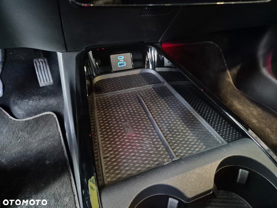 Ford Mustang Mach-E - 27