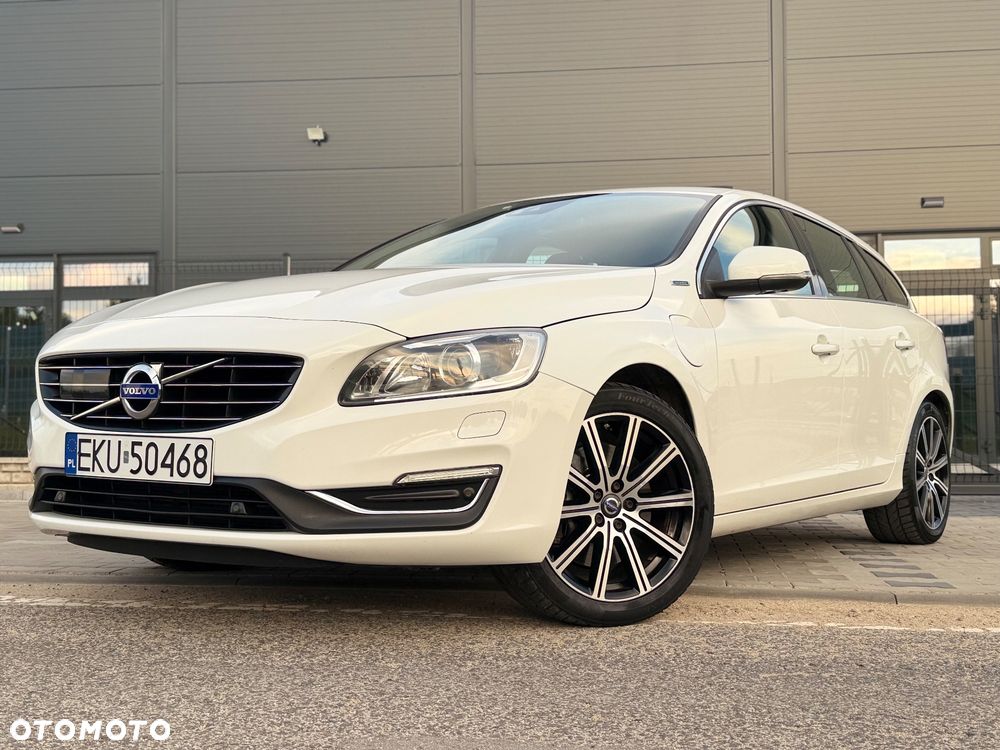 Volvo V60 D6 AWD Plug-in Hybrid Summum - 5