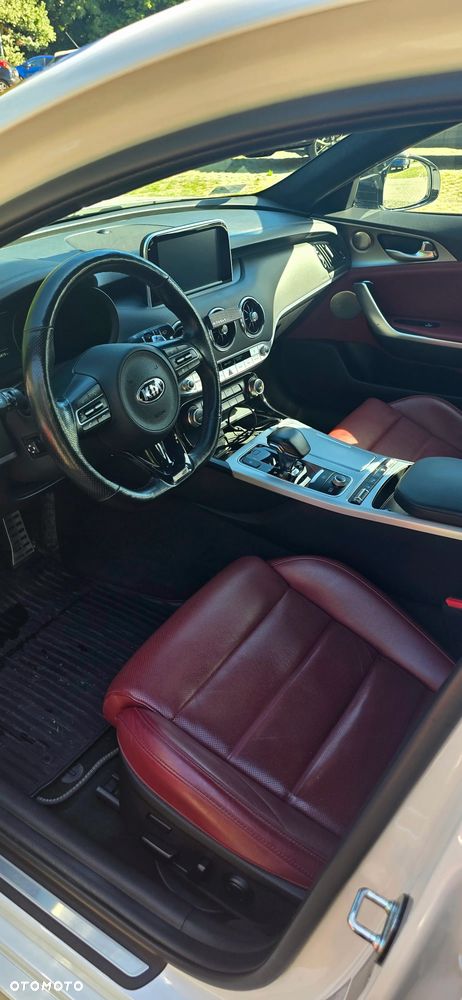Kia Stinger 2.0 T-GDI GT Line - 16