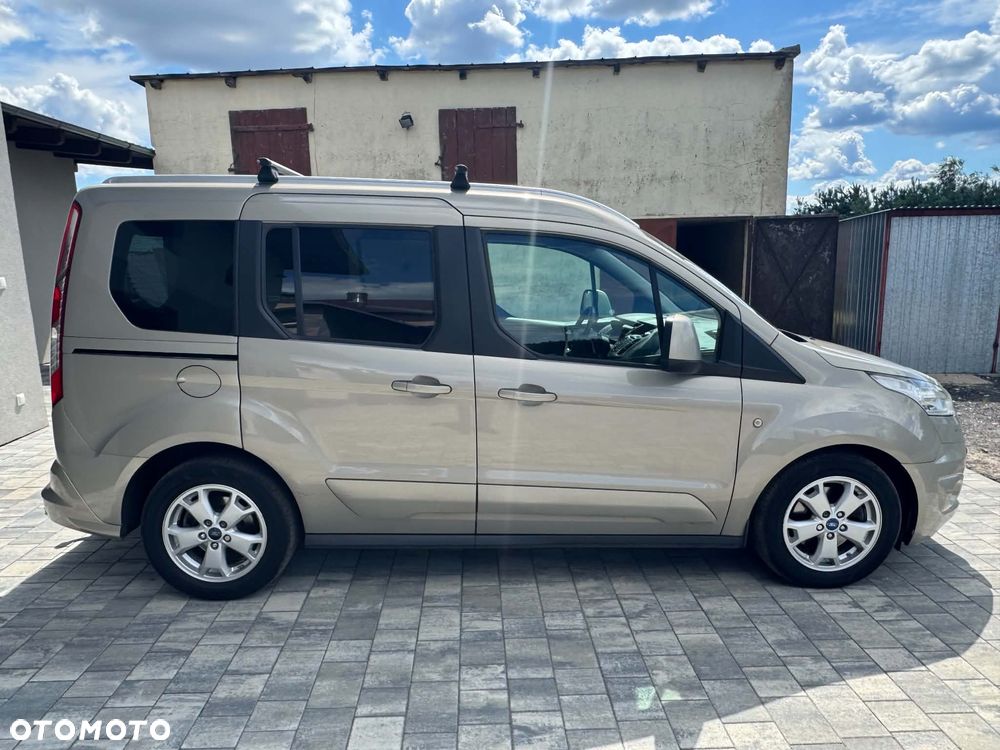 Ford Tourneo Connect 1.5 TDCi Titanium - 4