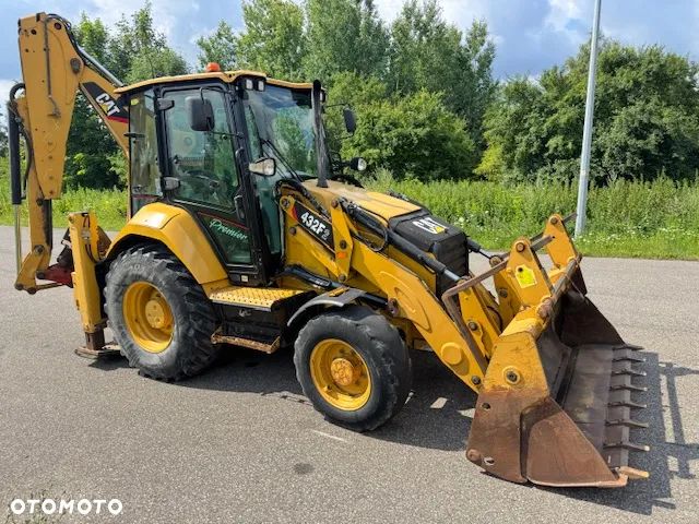 Caterpillar 432F2 - 1
