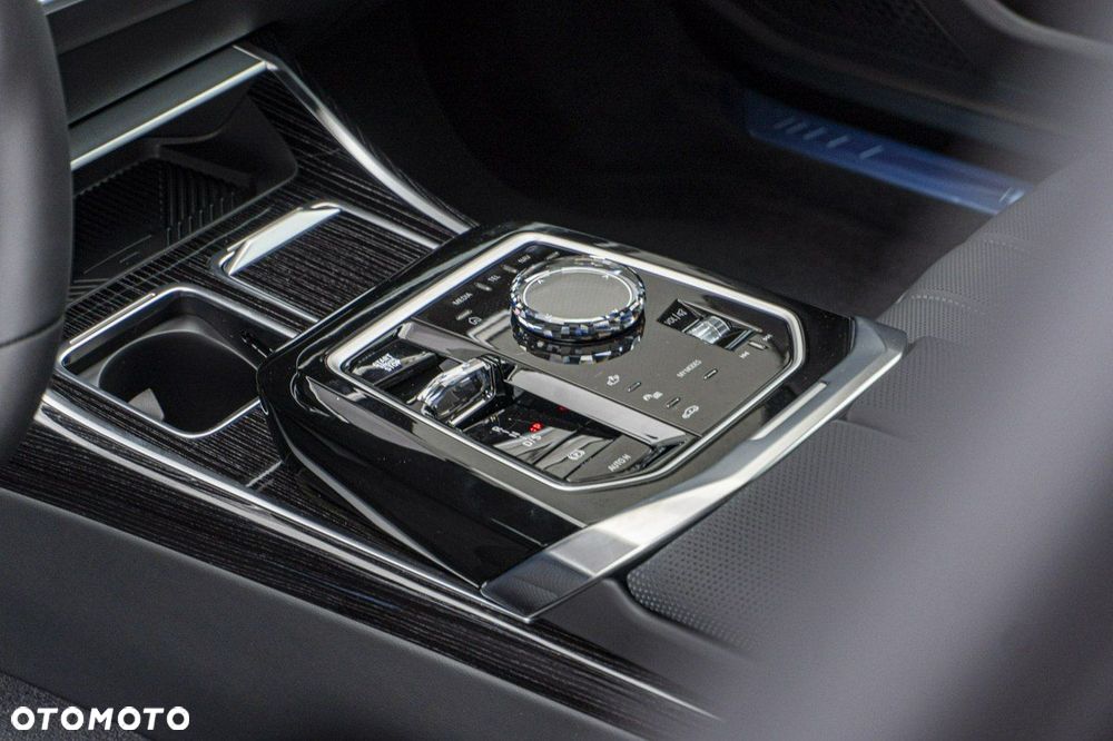 BMW Seria 7 - 20