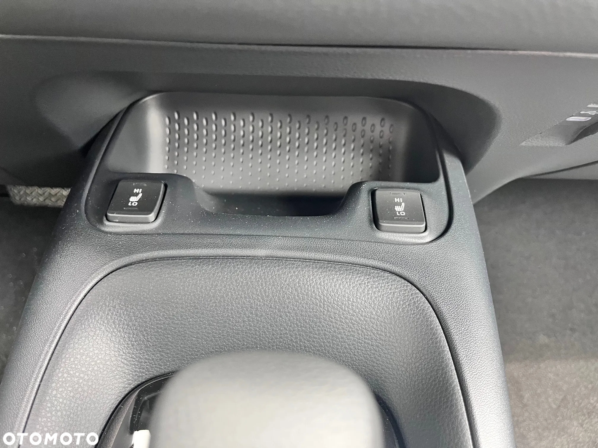 Suzuki Swace 1.8 Hybrid Premium Plus CVT - 18