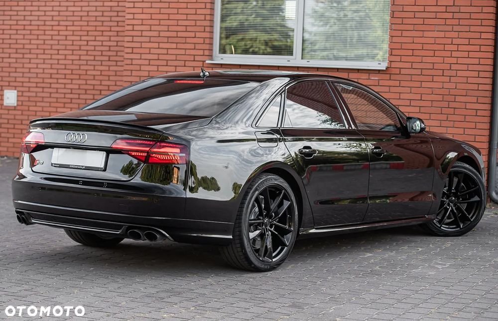 Audi S8 Plus 4.0 TFSI Quattro - 13