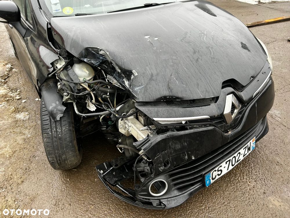Renault Clio - 10