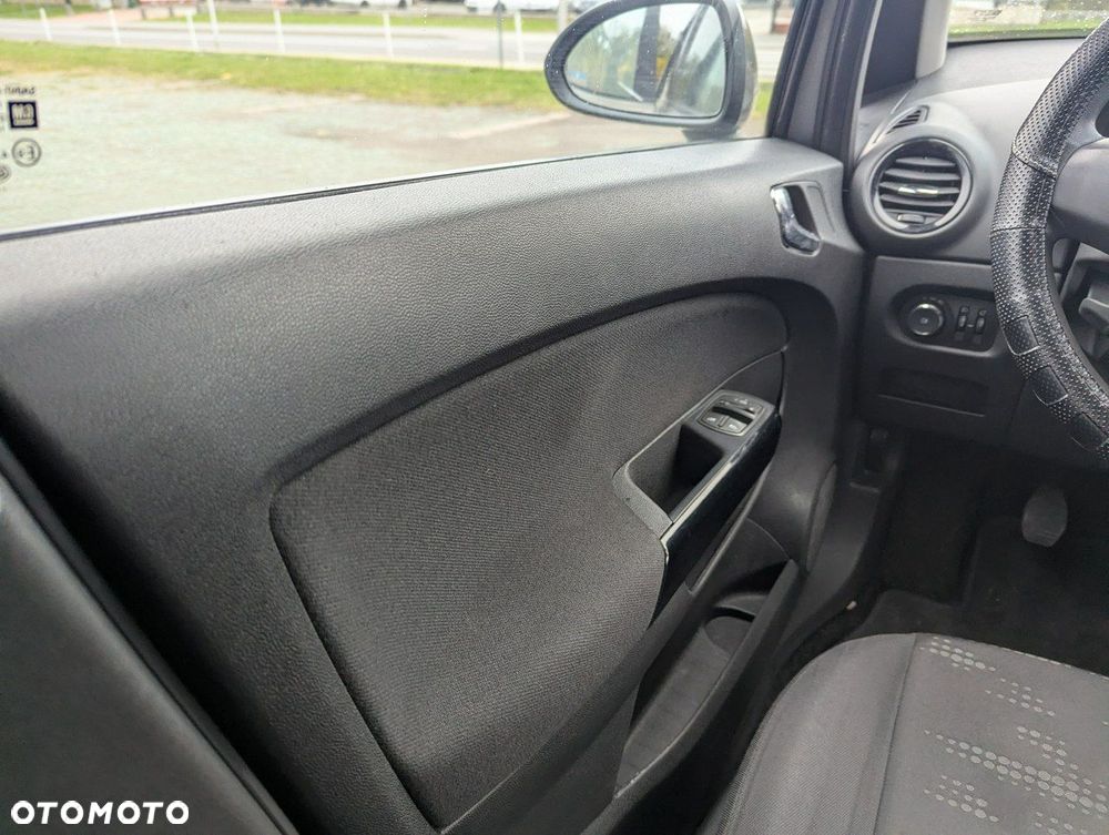 Opel Corsa - 13
