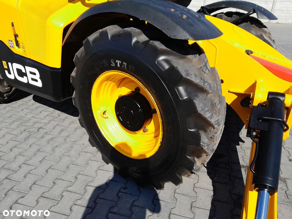 JCB 540-140 2022r - 17