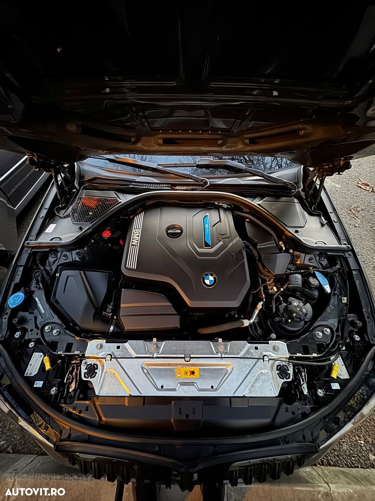 BMW Seria 3 330e Aut. M Sport - 24