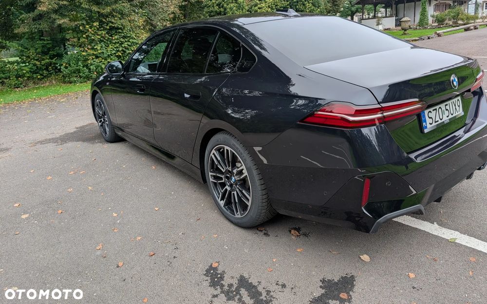 BMW Seria 5 520i - 10