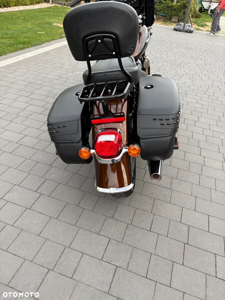 Harley-Davidson Softail Heritage Classic - 11