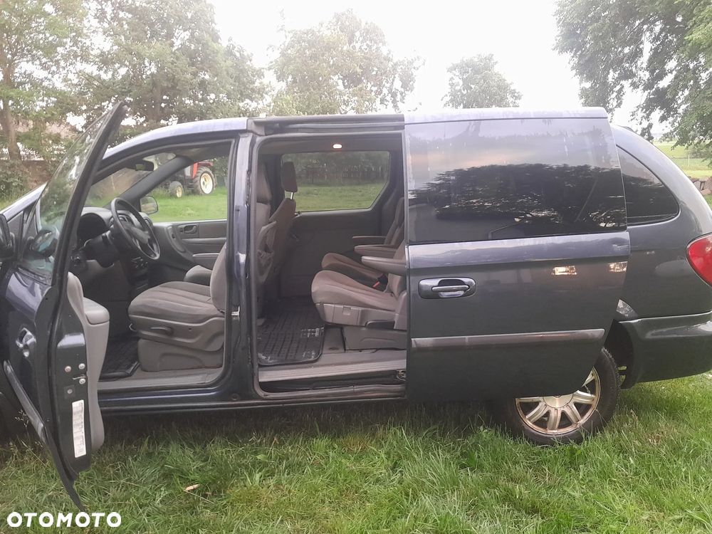 Chrysler Grand Voyager - 4