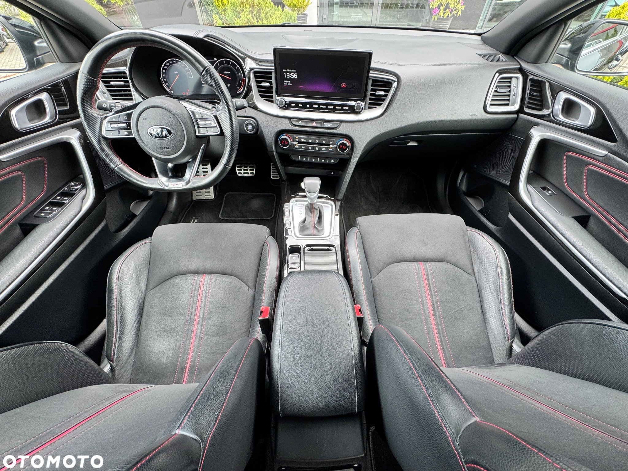 Kia ProCeed 1.6 T-GDI GT DCT - 19
