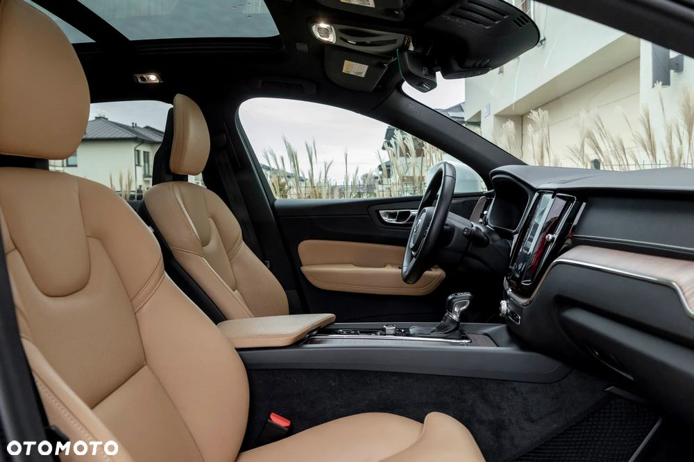 Volvo XC 60 T5 AWD Inscription - 6