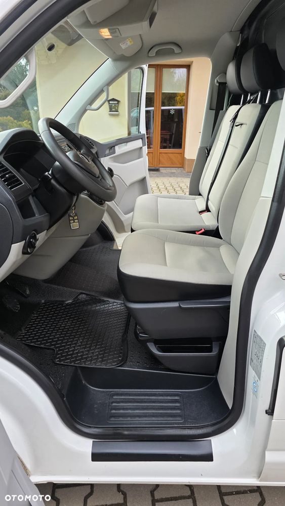 Volkswagen Transporter T6 - 16