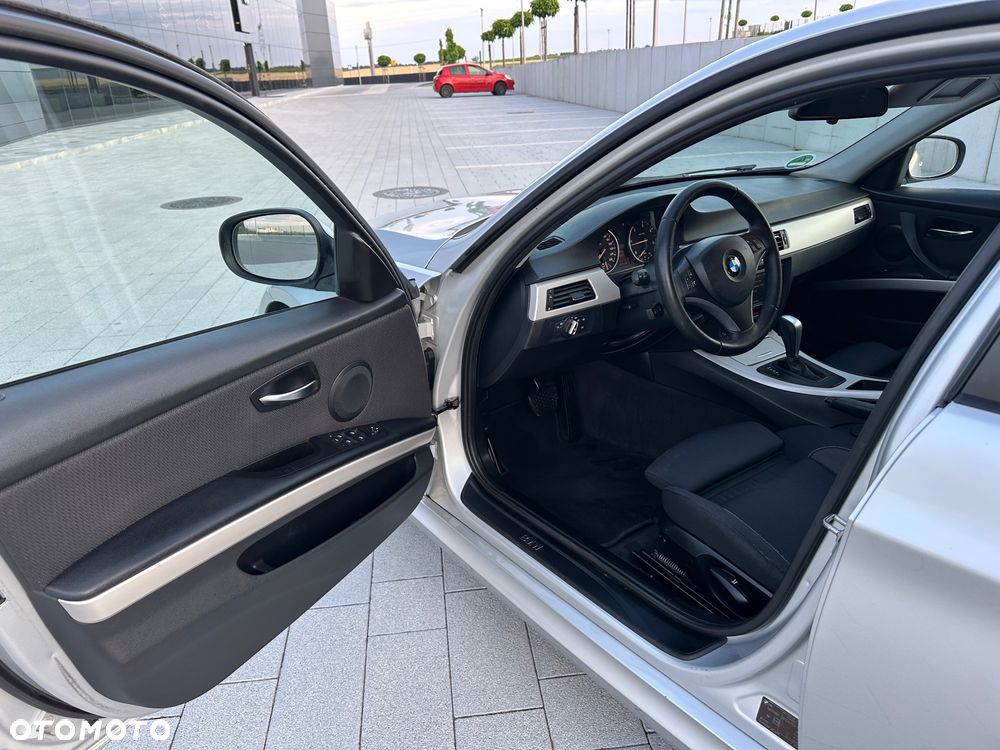 BMW Seria 3 - 14