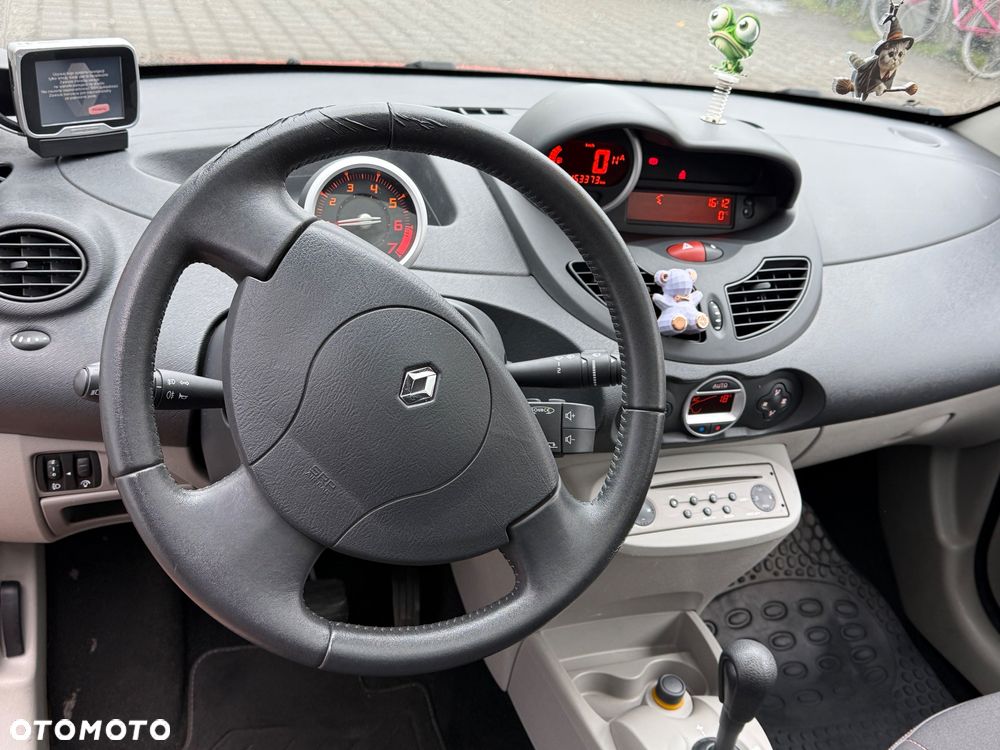 Renault Twingo 1.2 16V 75 Night & Day - 12