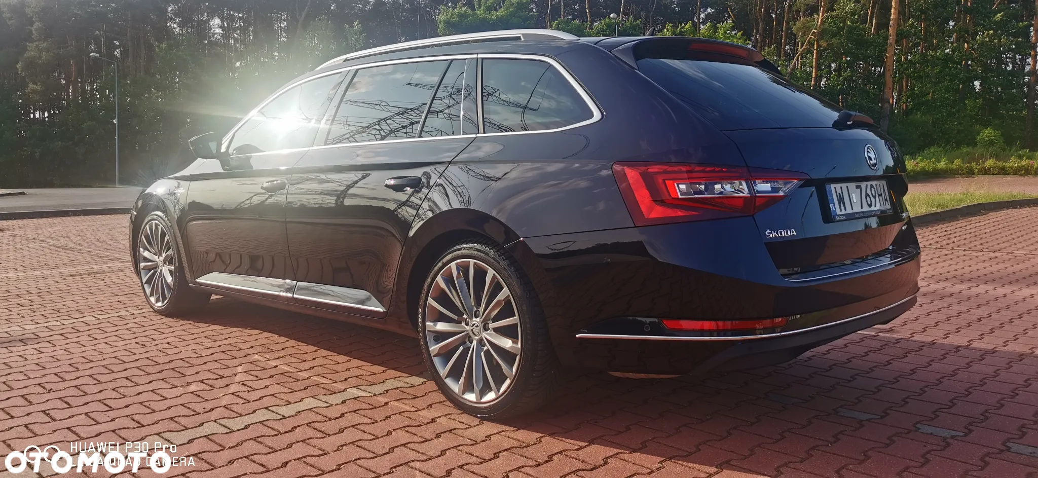 Skoda Superb 2.0 TDI 4x4 L&K DSG - 3
