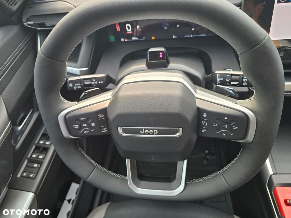 Jeep Compass - 17