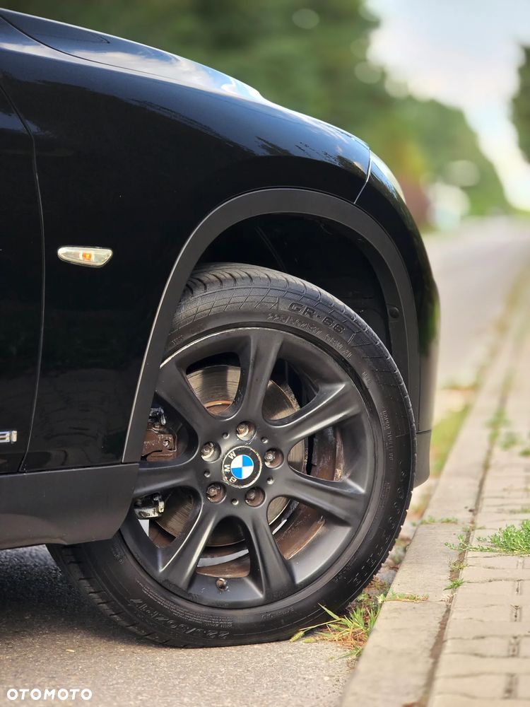 BMW X1 sDrive18i - 38