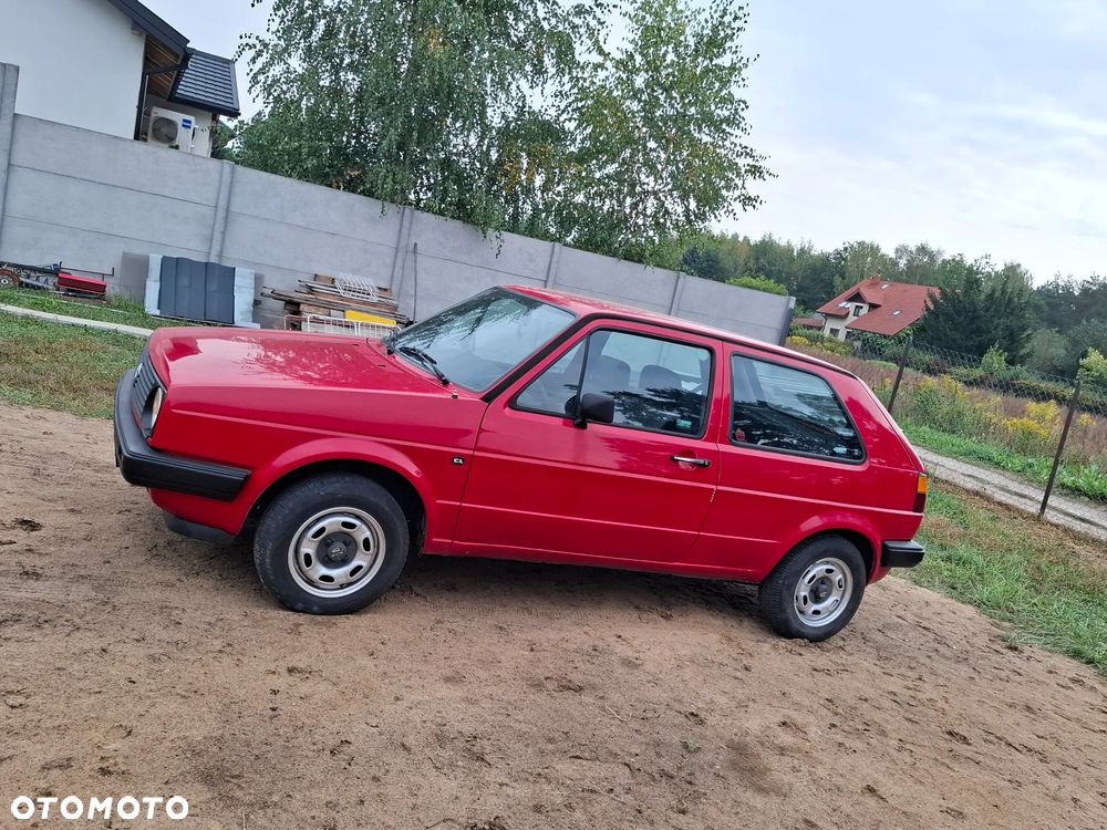Volkswagen Golf - 1