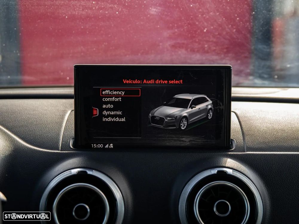 Audi A3 Sportback TFSI 110 kW S line - 27
