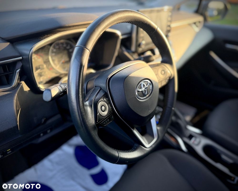 Toyota Corolla - 24