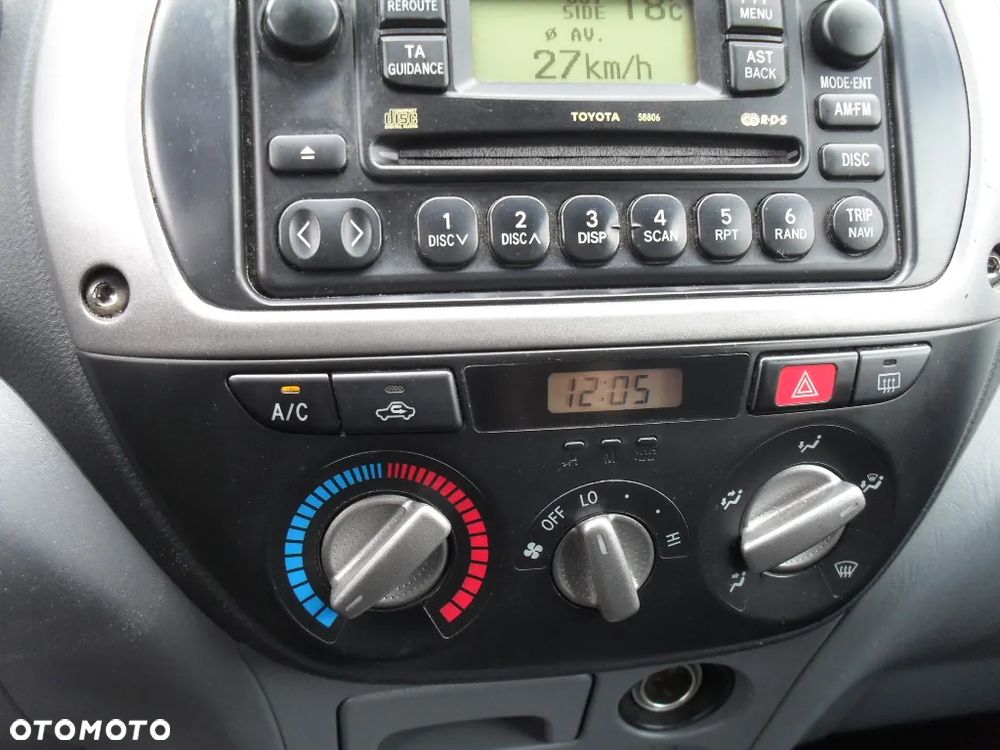 Toyota RAV4 2.0 VVT-i Sol - 13