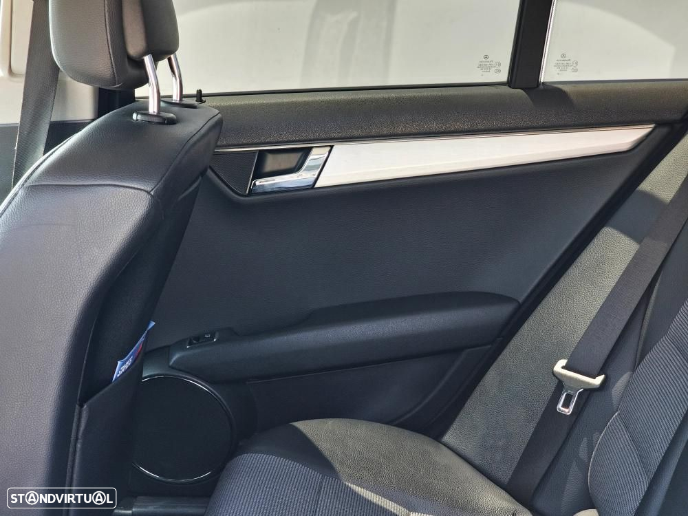 Mercedes-Benz C 250 CDi Elegance BlueEfficiency - 32