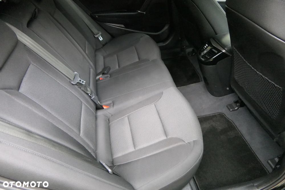 Hyundai i40 Kombi 1.7 CRDi Classic - 19