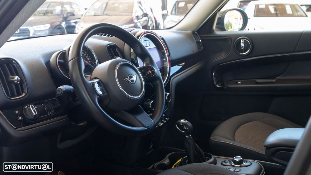 MINI Countryman Cooper SE ALL4 Auto - 4