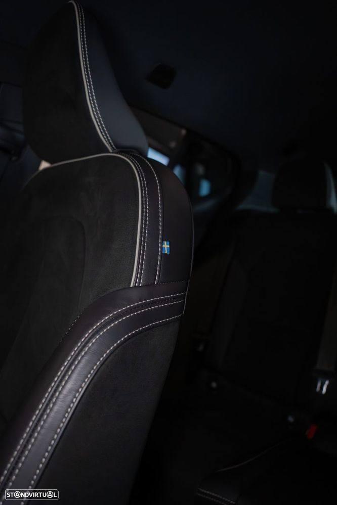 Volvo XC 40 1.5 T4 PHEV R-Design - 28