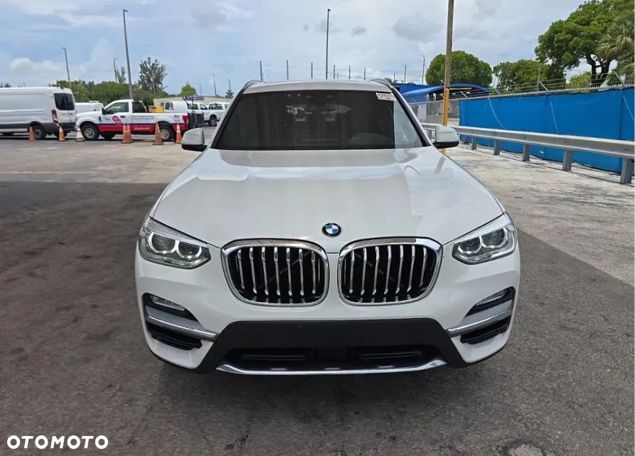 BMW X3 xDrive30i GPF Luxury Line - 2