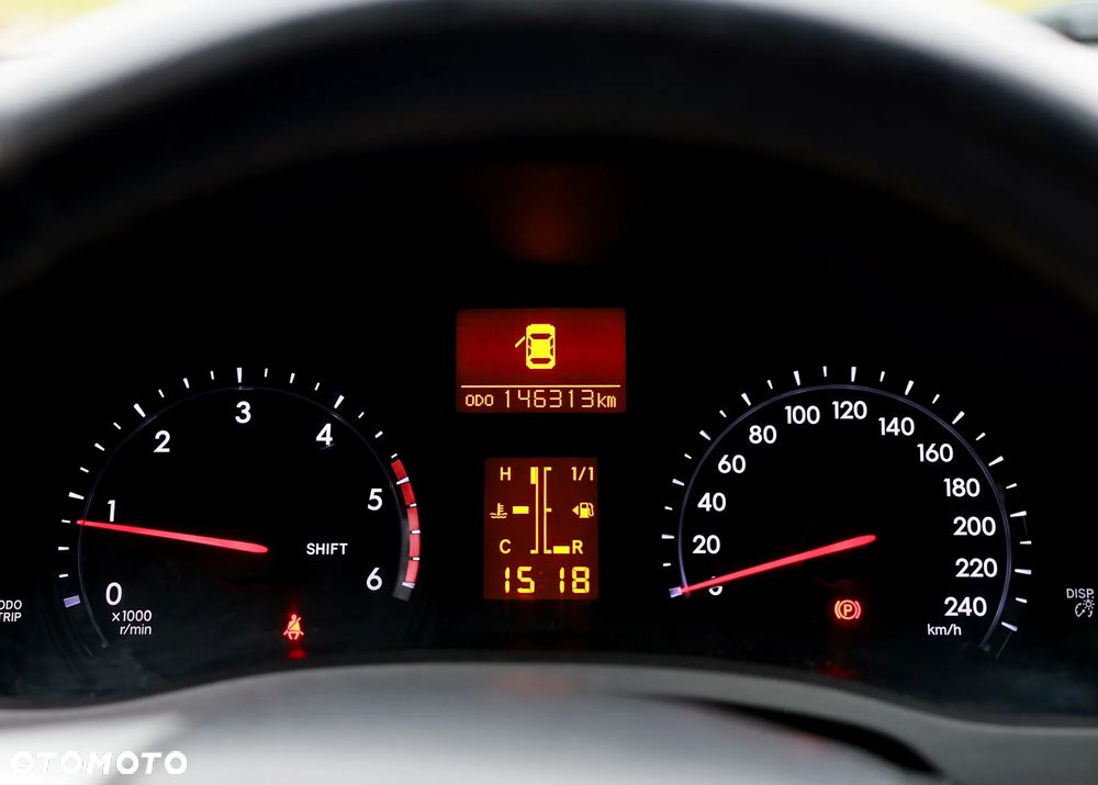 Toyota Avensis 2.2 D-4D Comfort - 27