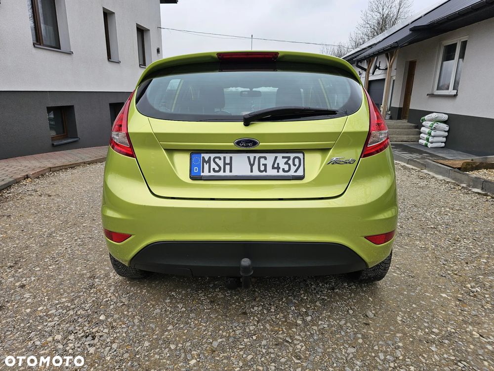 Ford Fiesta - 24