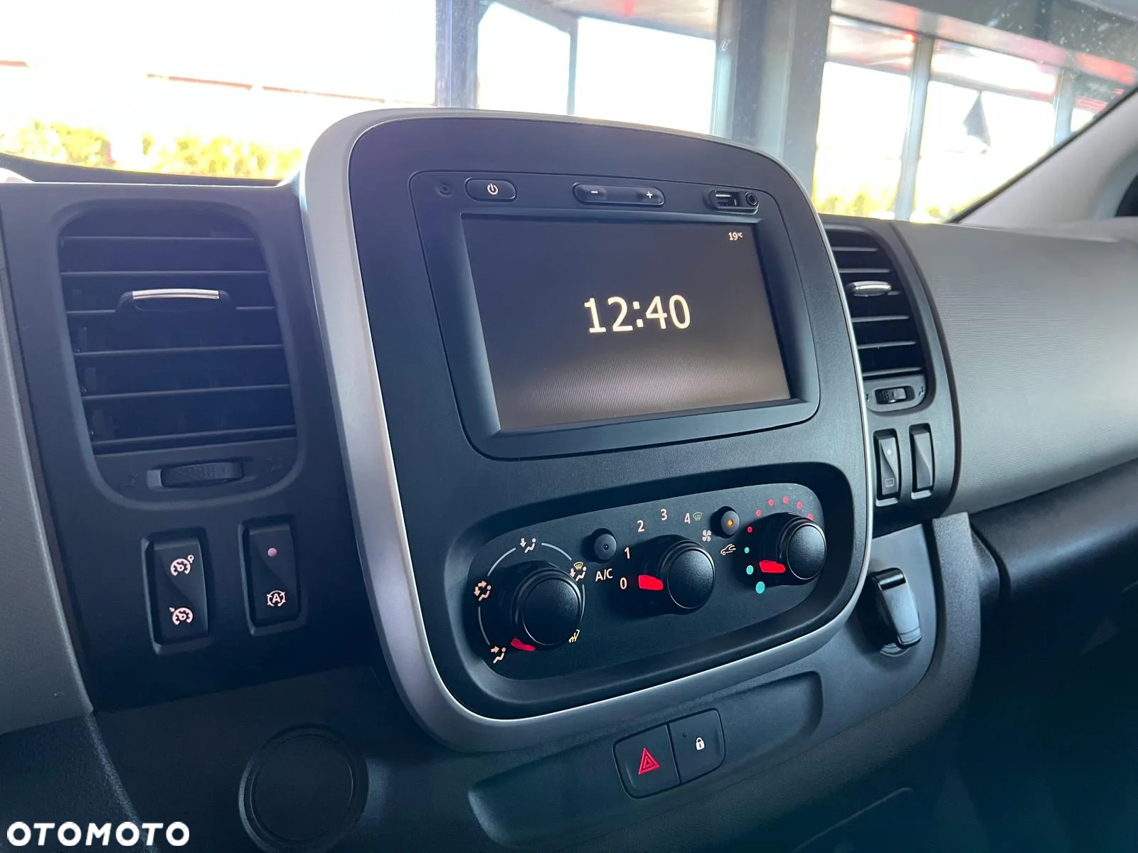 Renault Trafic - 31