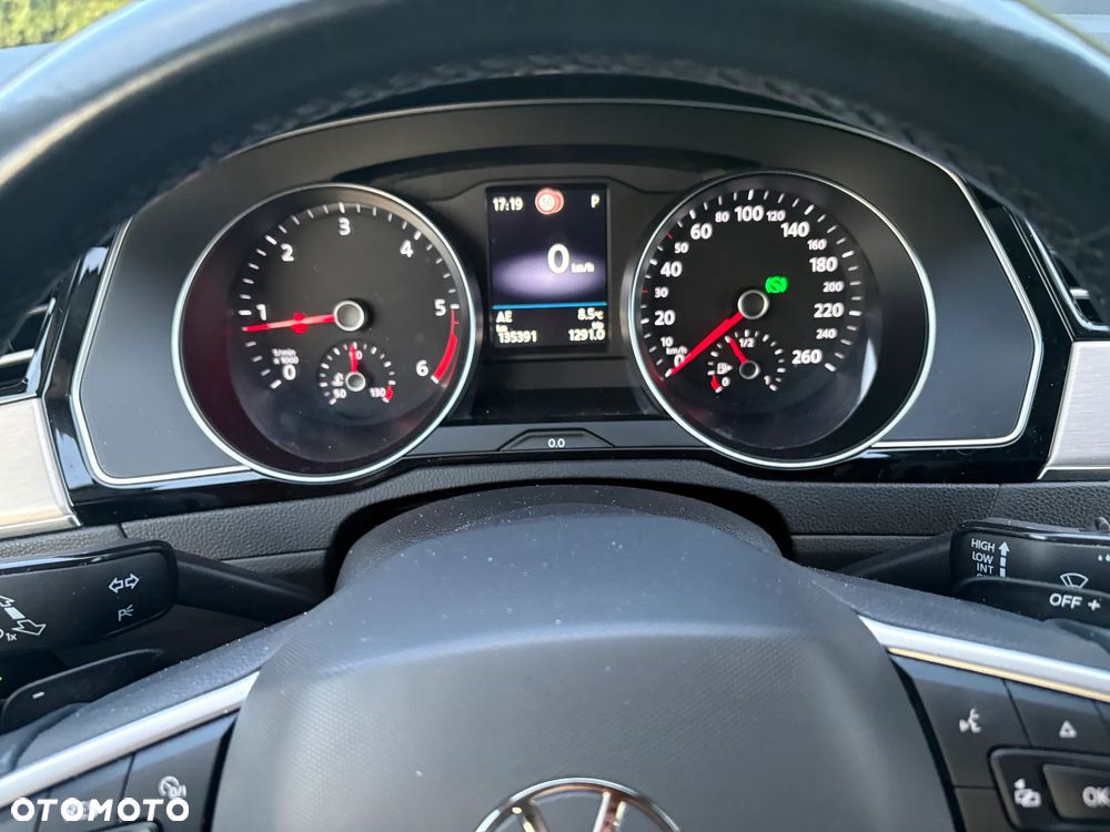 Volkswagen Passat 2.0 TDI 4Mot Elegance DSG - 10