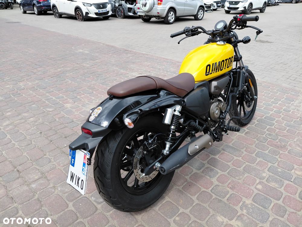 QJMOTOR SRV 125 - 4