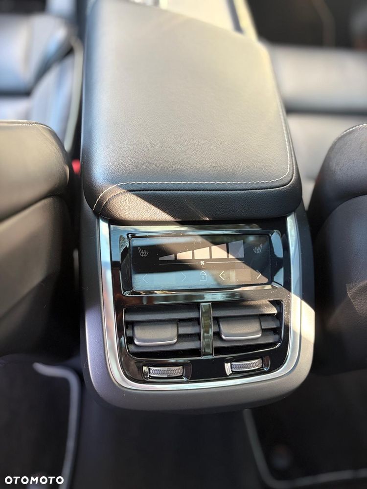 Volvo XC 60 - 35