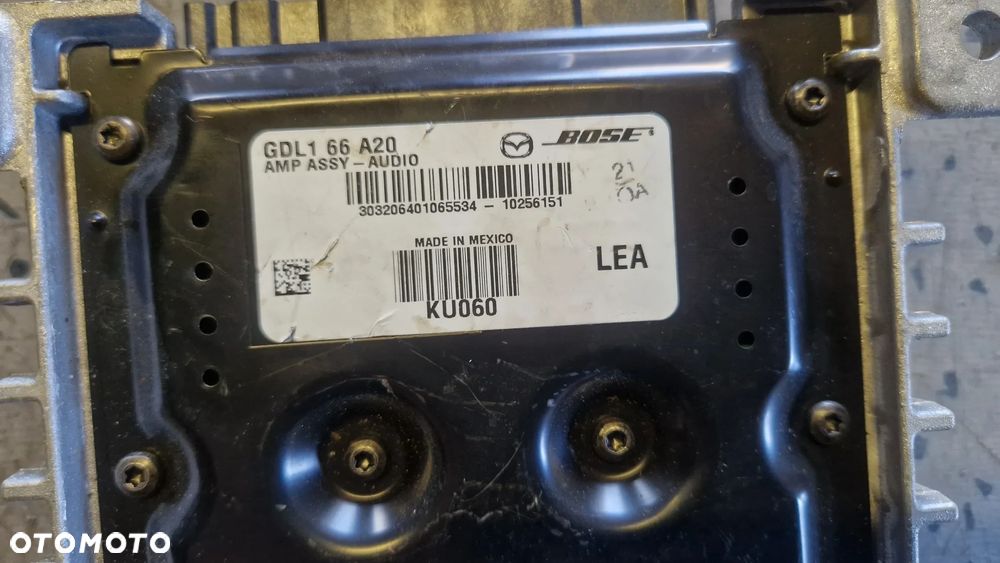 MAZDA 6 GH WZMACNIACZ AUDIO BOSE GDL166A20 - 3