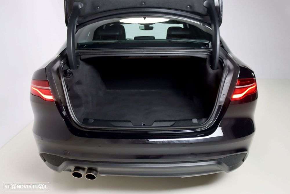 Jaguar XE D180 Aut. R-Dynamic S - 33