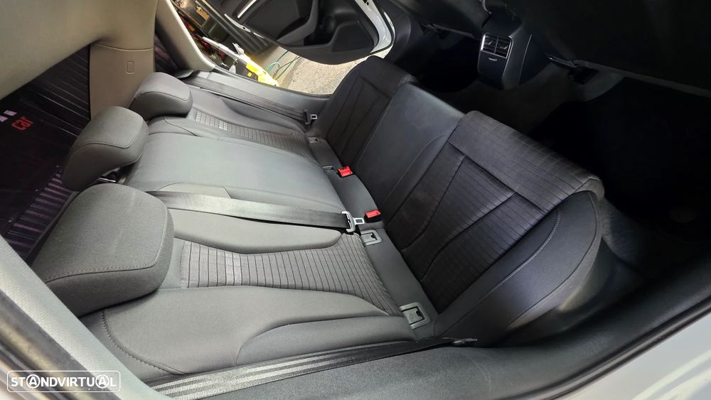 Audi A3 Limousine 1.6 TDI S tronic sport - 28