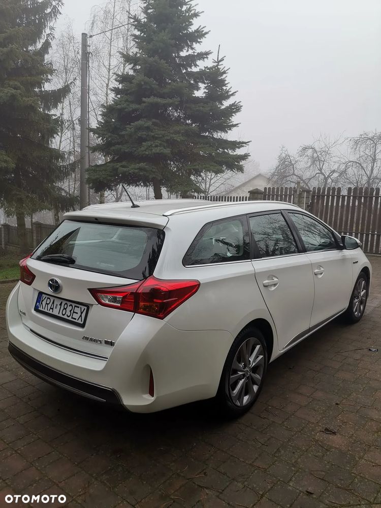 Toyota Auris - 16