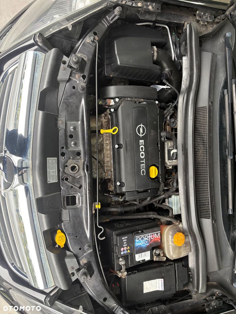 Opel Zafira 2010 photo 3