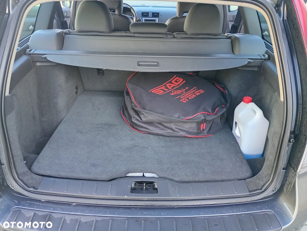 Volvo V50 2.0 Momentum - 15